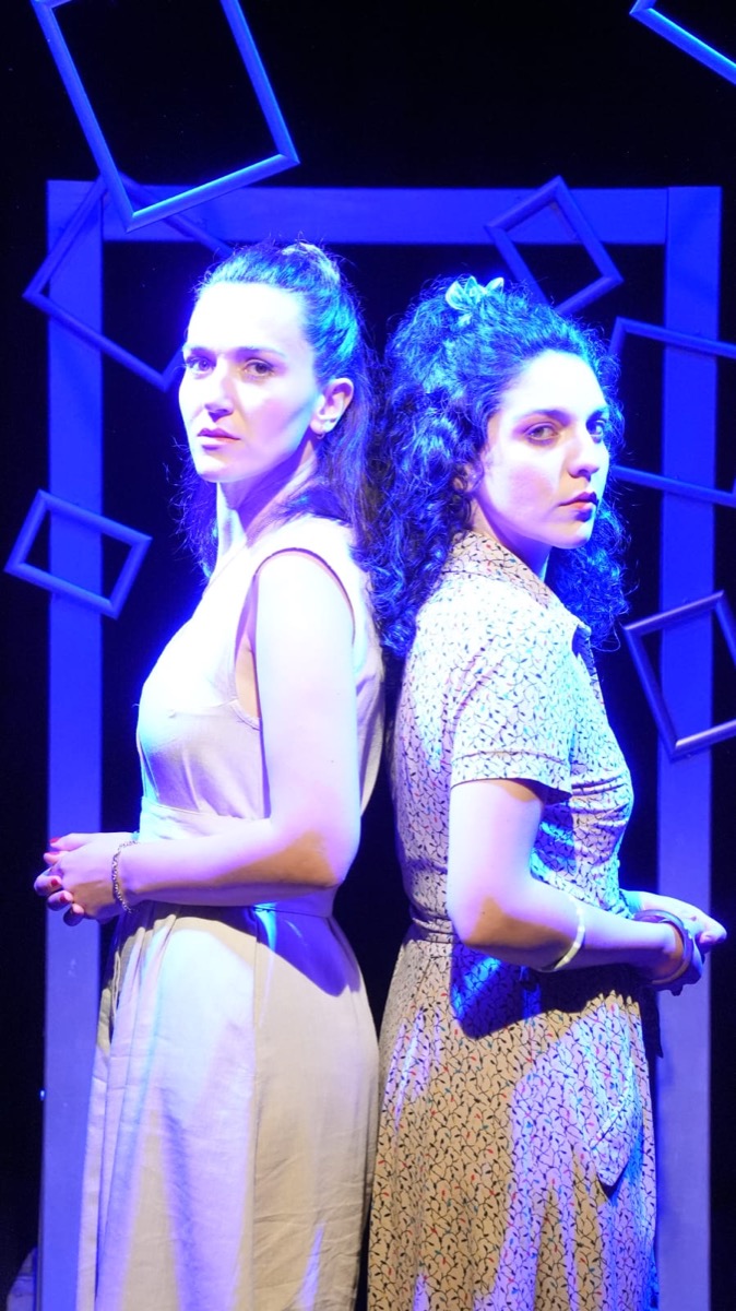 Adviye - Gri Sahne tiyatro oyunu sahne görseli