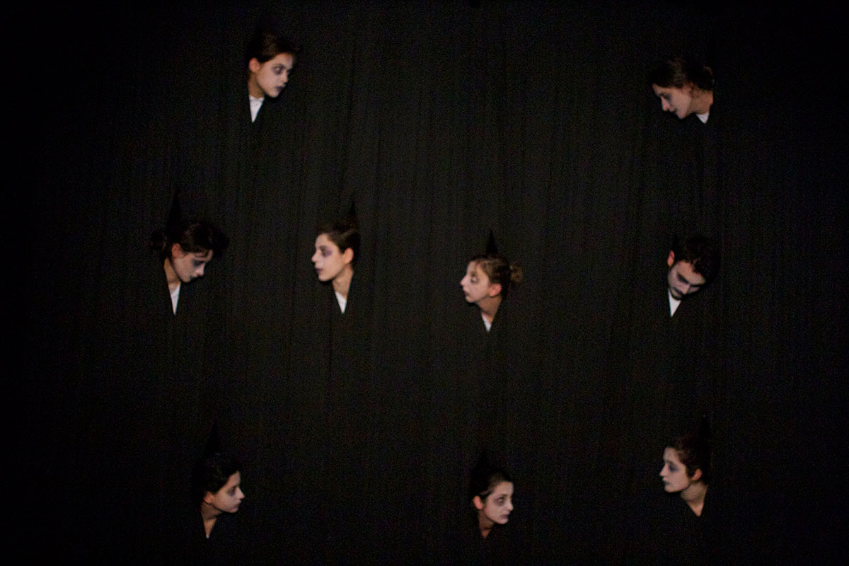 Felaket - Gri Sahne tiyatro oyunu sahne görseli